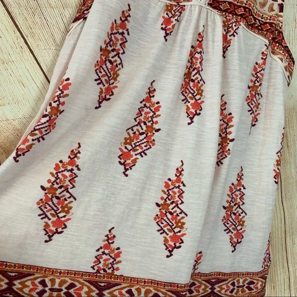 Anthropologie Akemi + Kin Boho Casual Sleeveless Small Blouse - Picture 7 of 7